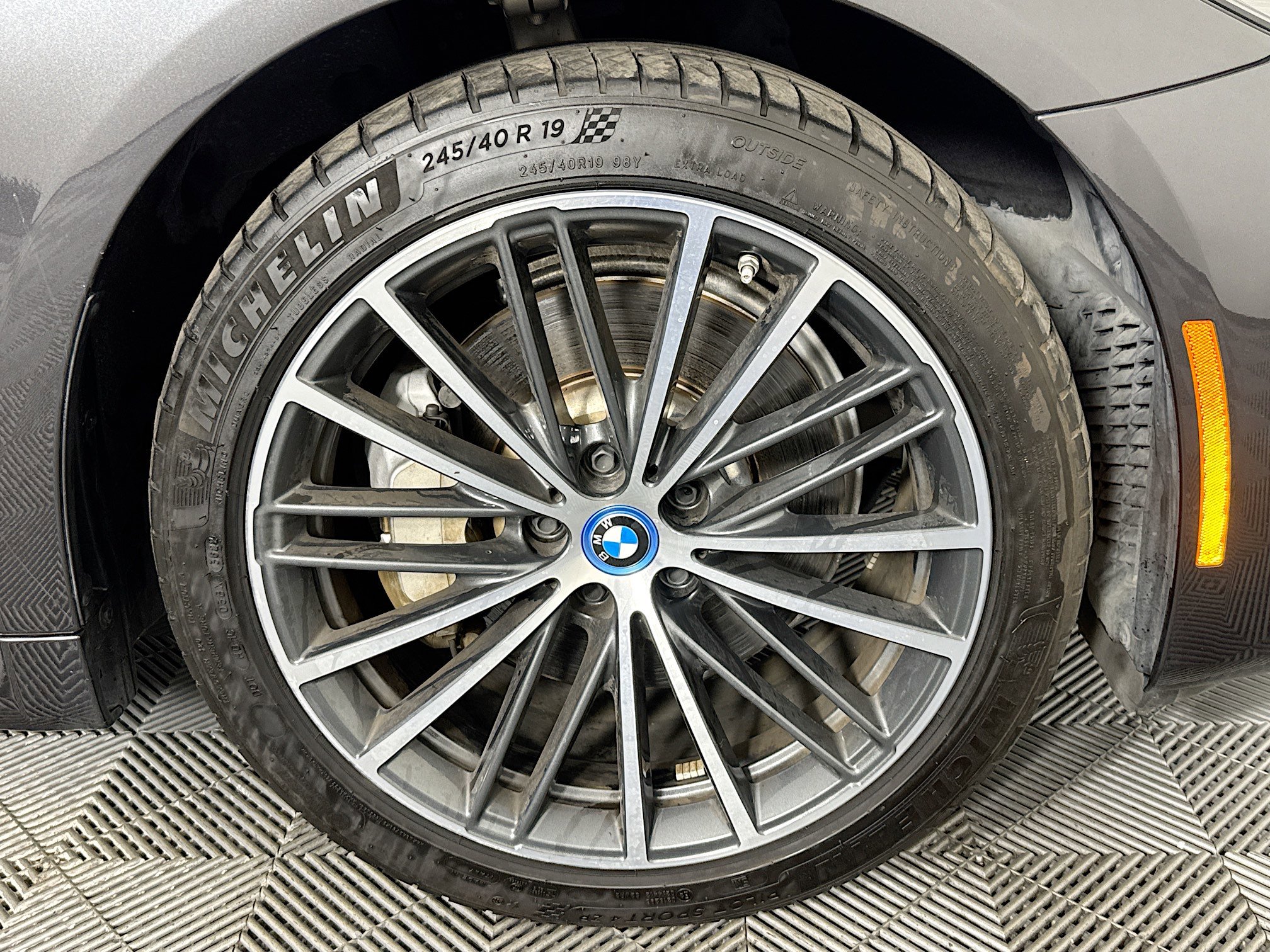 Used 2023 BMW 530e 530e w/ Premium Package image 31