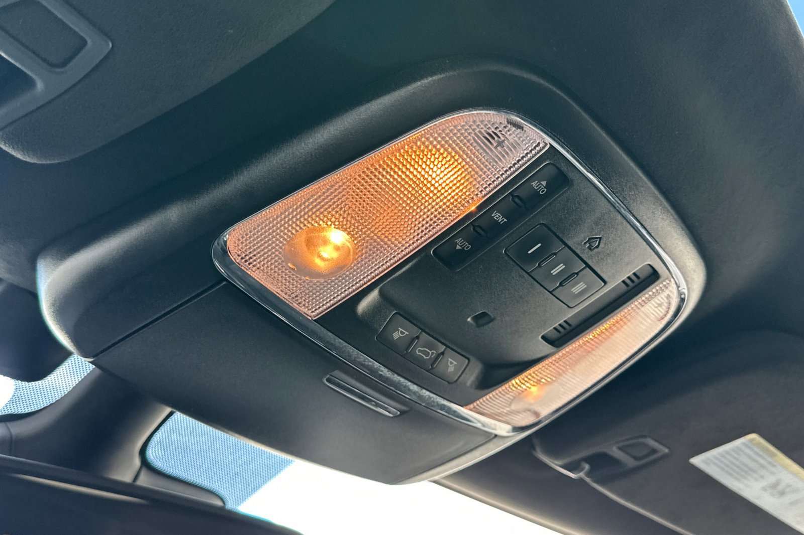Used 2018 Dodge Durango SRT w/ SRT Interior Appearance Group image 25