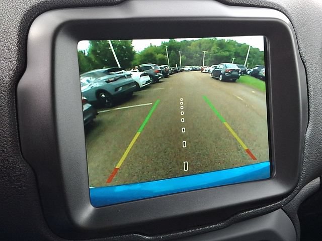 Used 2021 Jeep Renegade Latitude AWD/4WD image 17