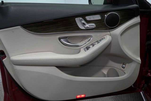 Used 2018 Mercedes-Benz C 300 C 300 image 24