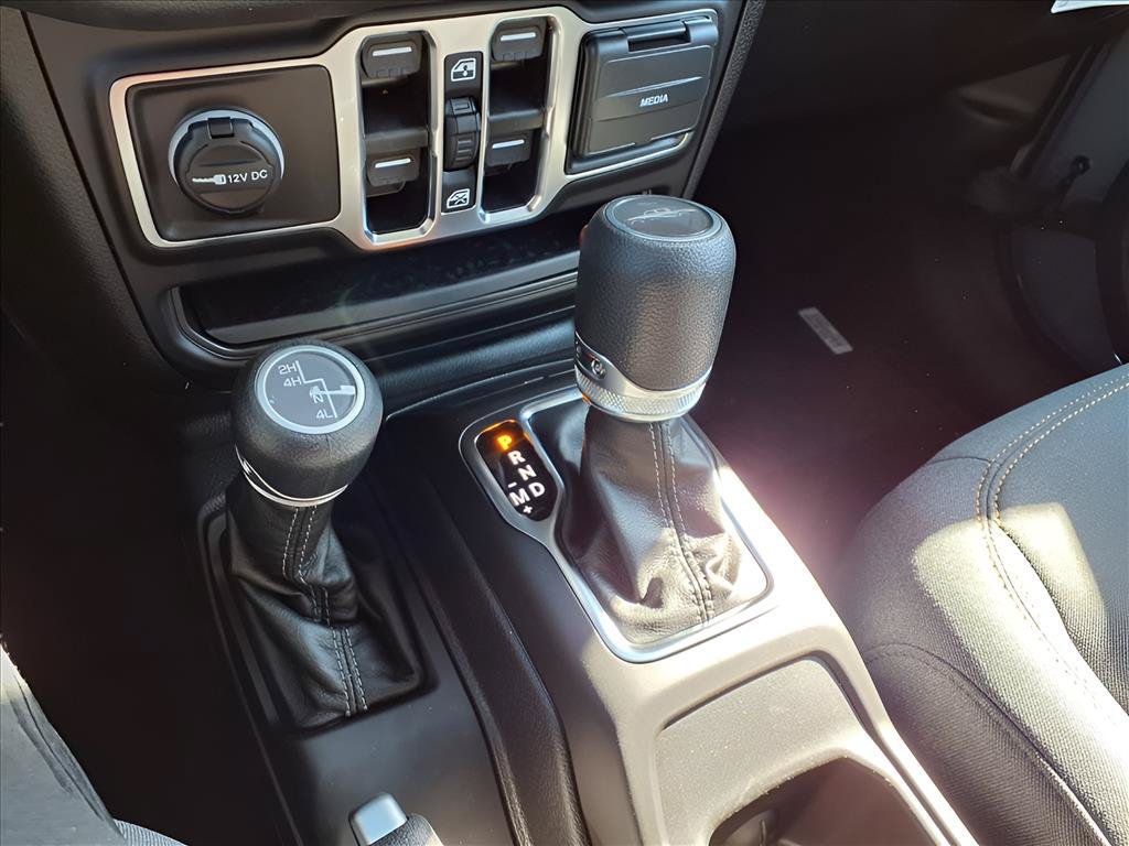 New 2026 Jeep Gladiator Sport AWD/4WD image 15