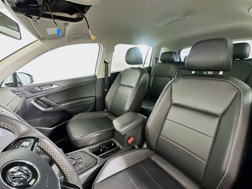 Used 2021 Volkswagen Tiguan SE image 20