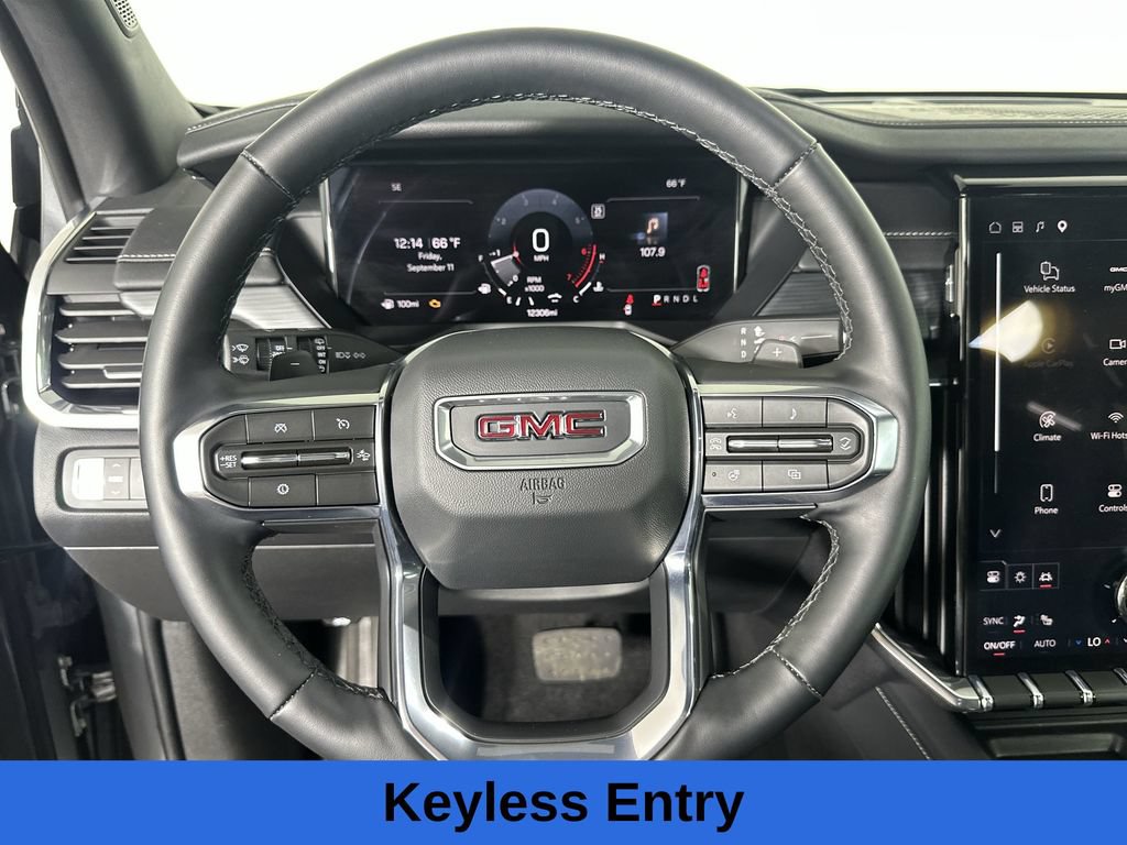 Used 2026 GMC Acadia Elevation w/ Elevation Premium Package FWD image 13