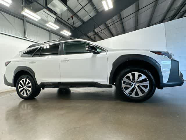 Certified 2024 Subaru Outback Premium AWD/4WD image 3