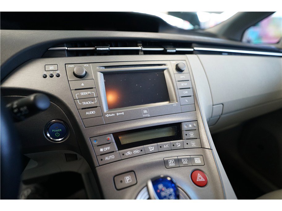 Used 2014 Toyota Prius Four image 21