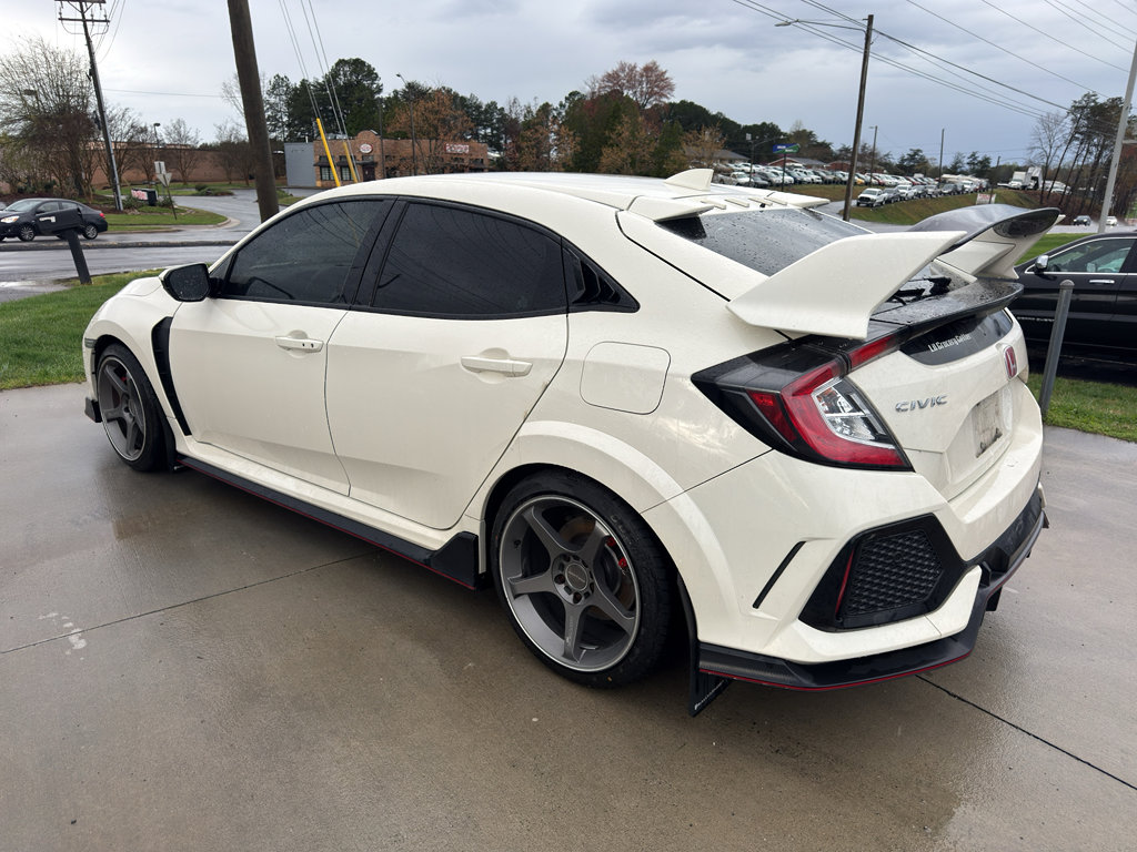 Used 2017 Honda Civic Type R image 5