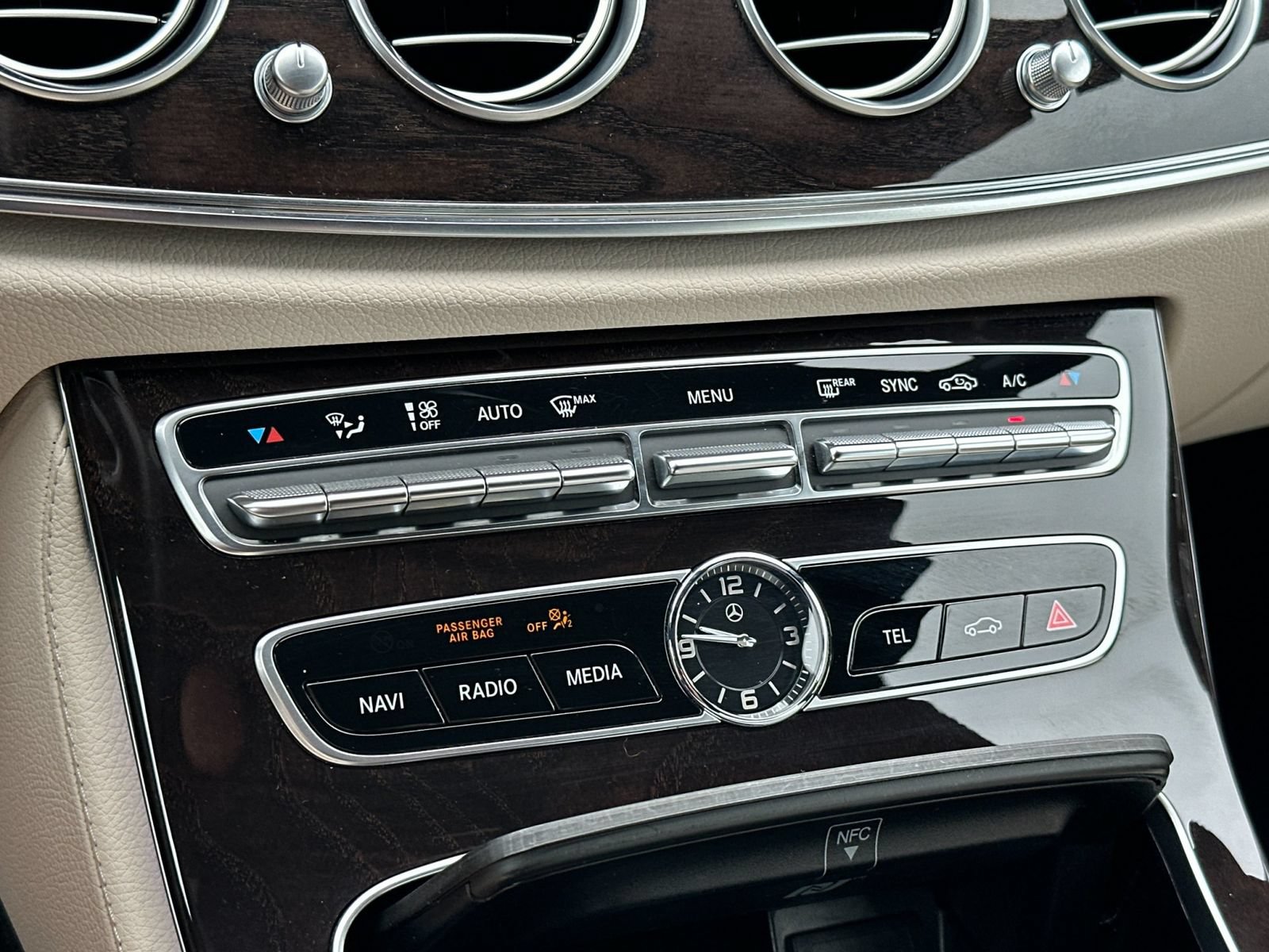 Used 2020 Mercedes-Benz E 450 4MATIC Sedan image 21