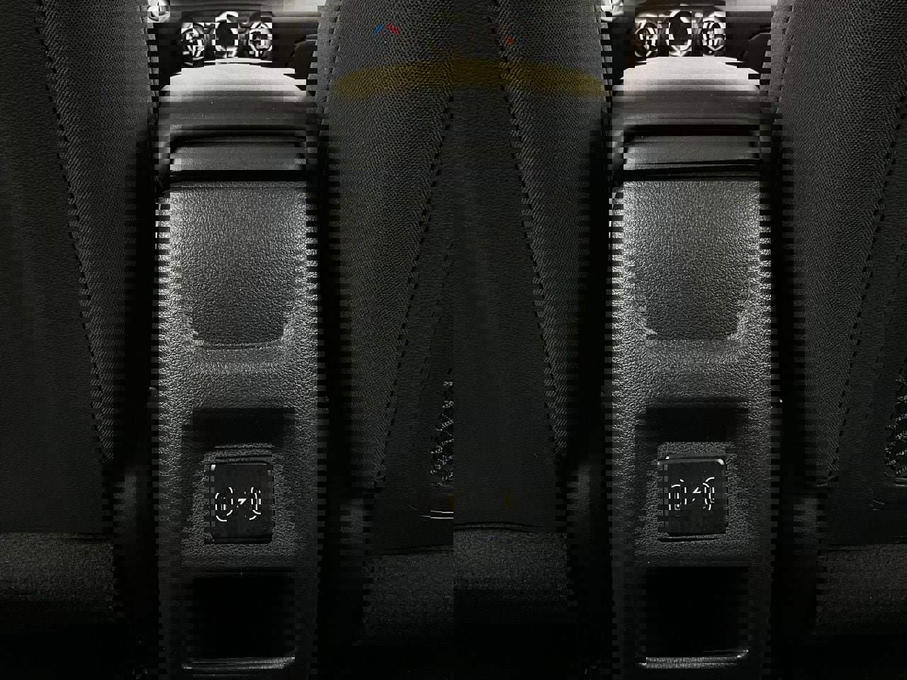 Used 2025 Hyundai Venue SEL image 12