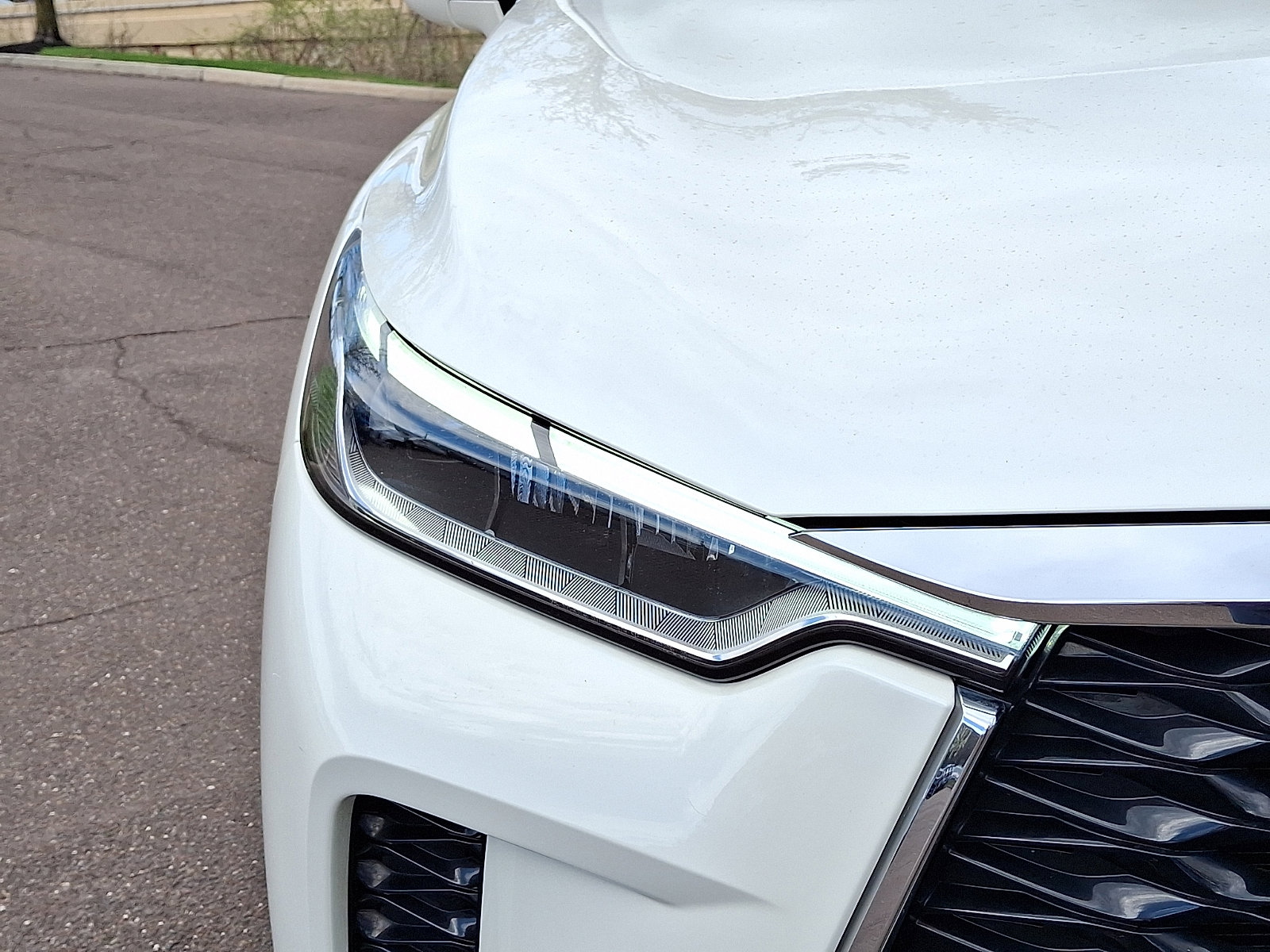 Certified 2023 INFINITI QX60 Luxe w/ Cargo Package AWD/4WD image 9