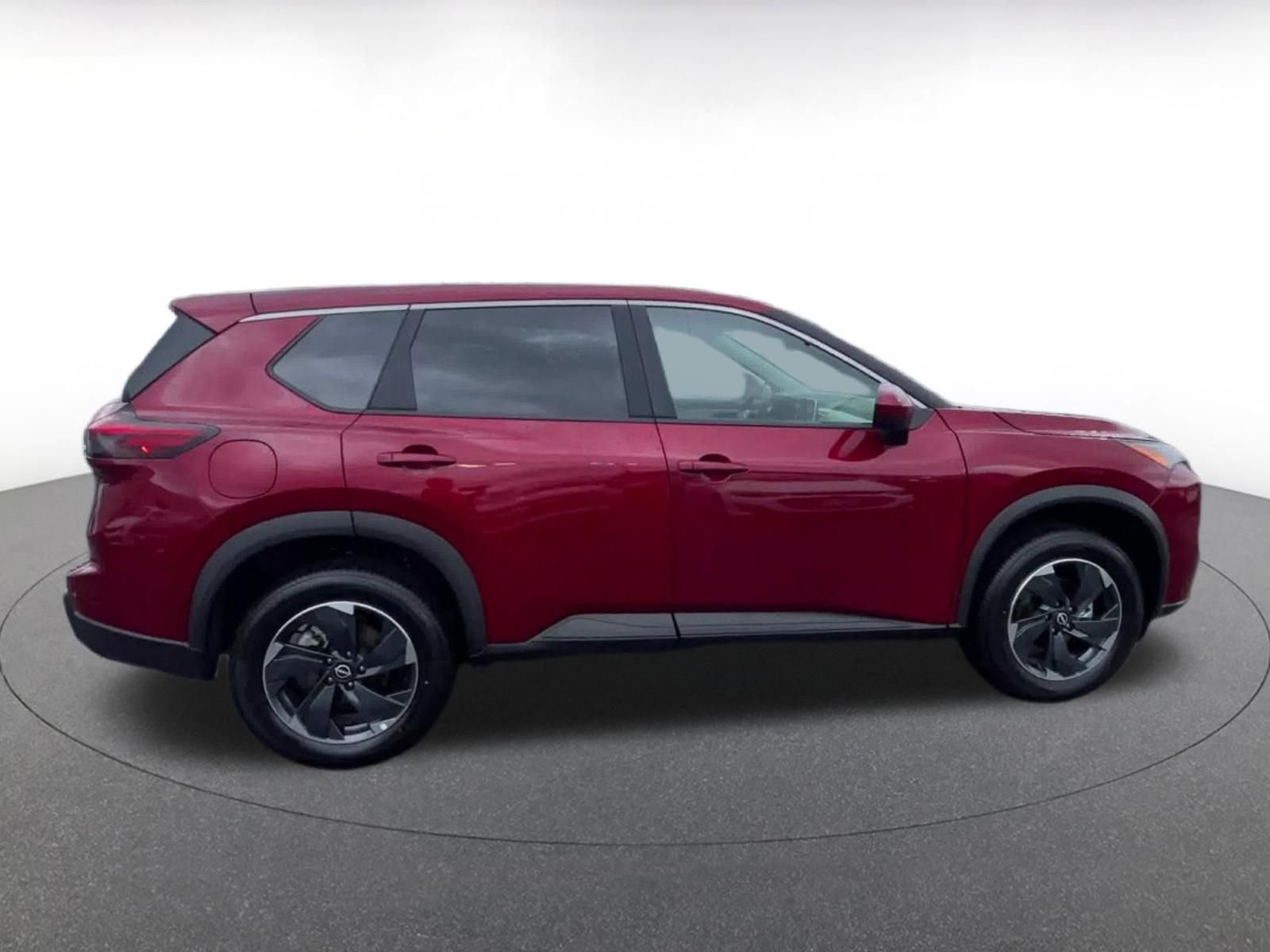 Used 2025 Nissan Rogue SV image 16