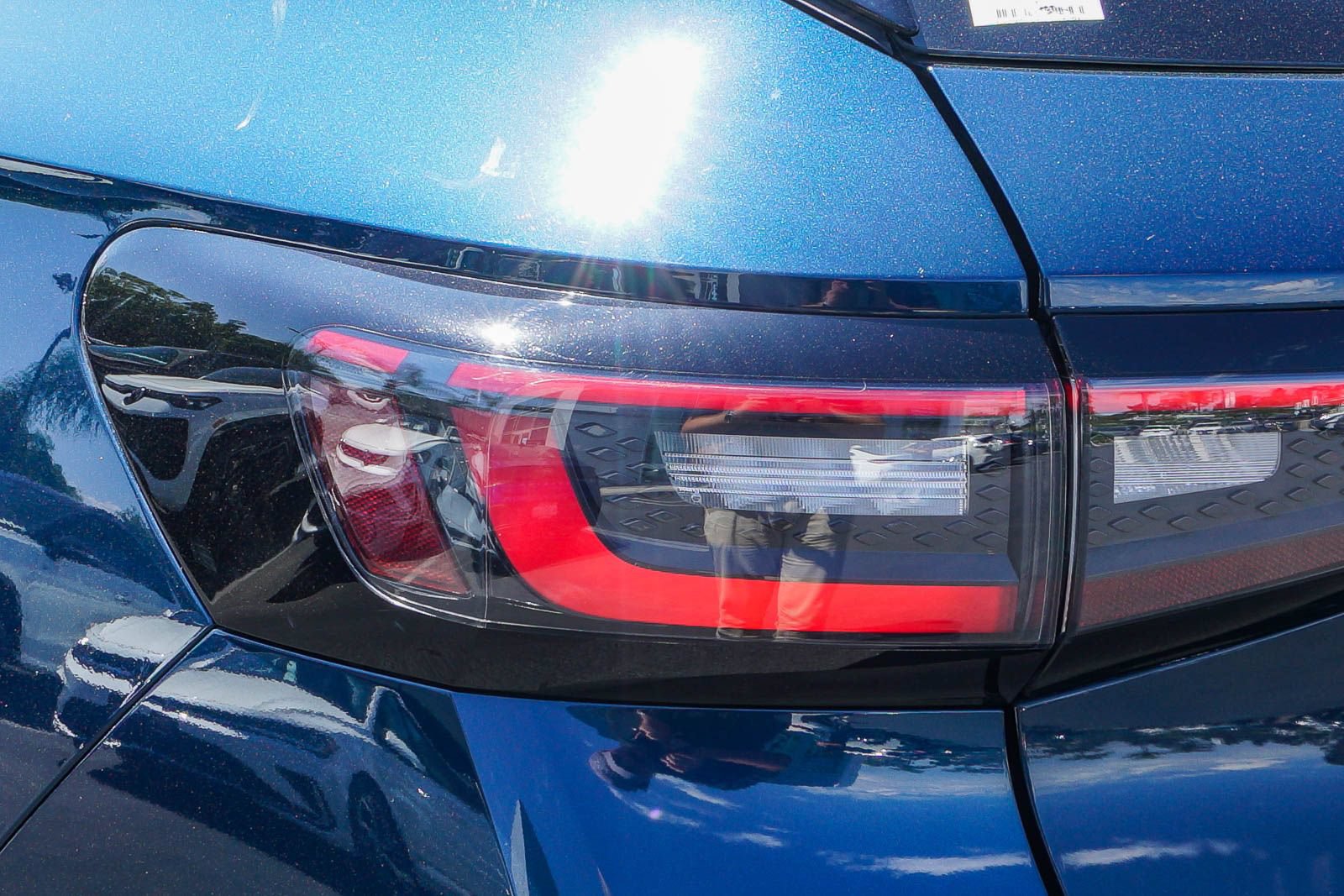 Certified 2023 Volkswagen ID.4 Pro AWD/4WD image 9