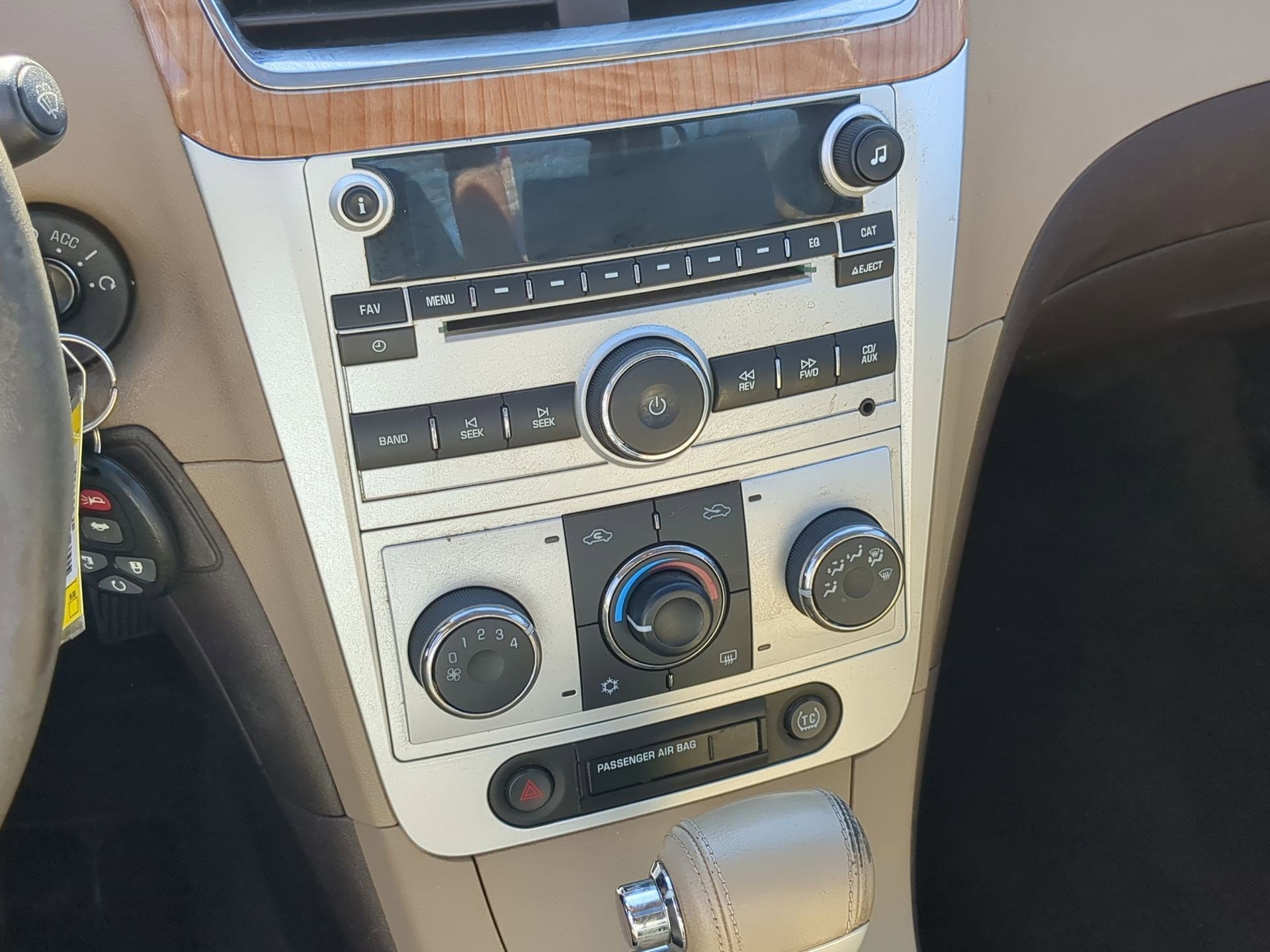 Used 2010 Chevrolet Malibu LT w/ HFV6 Engine Package image 16