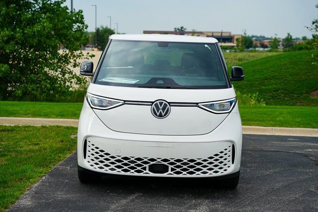 New 2025 Volkswagen ID. Buzz Pro S image 3