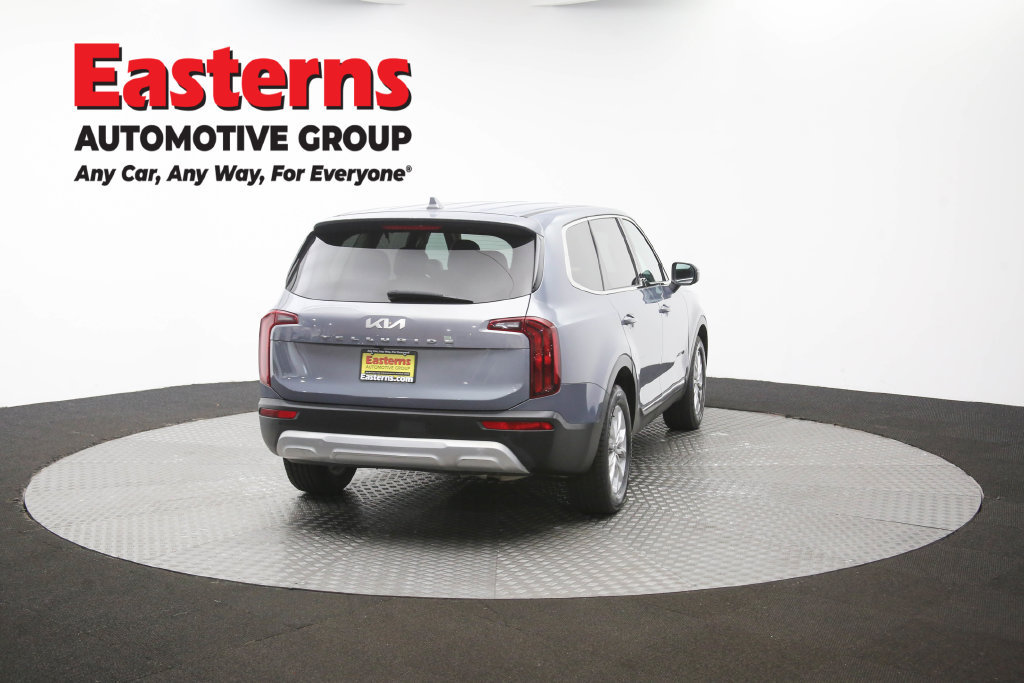 Used 2022 Kia Telluride LX FWD image 35