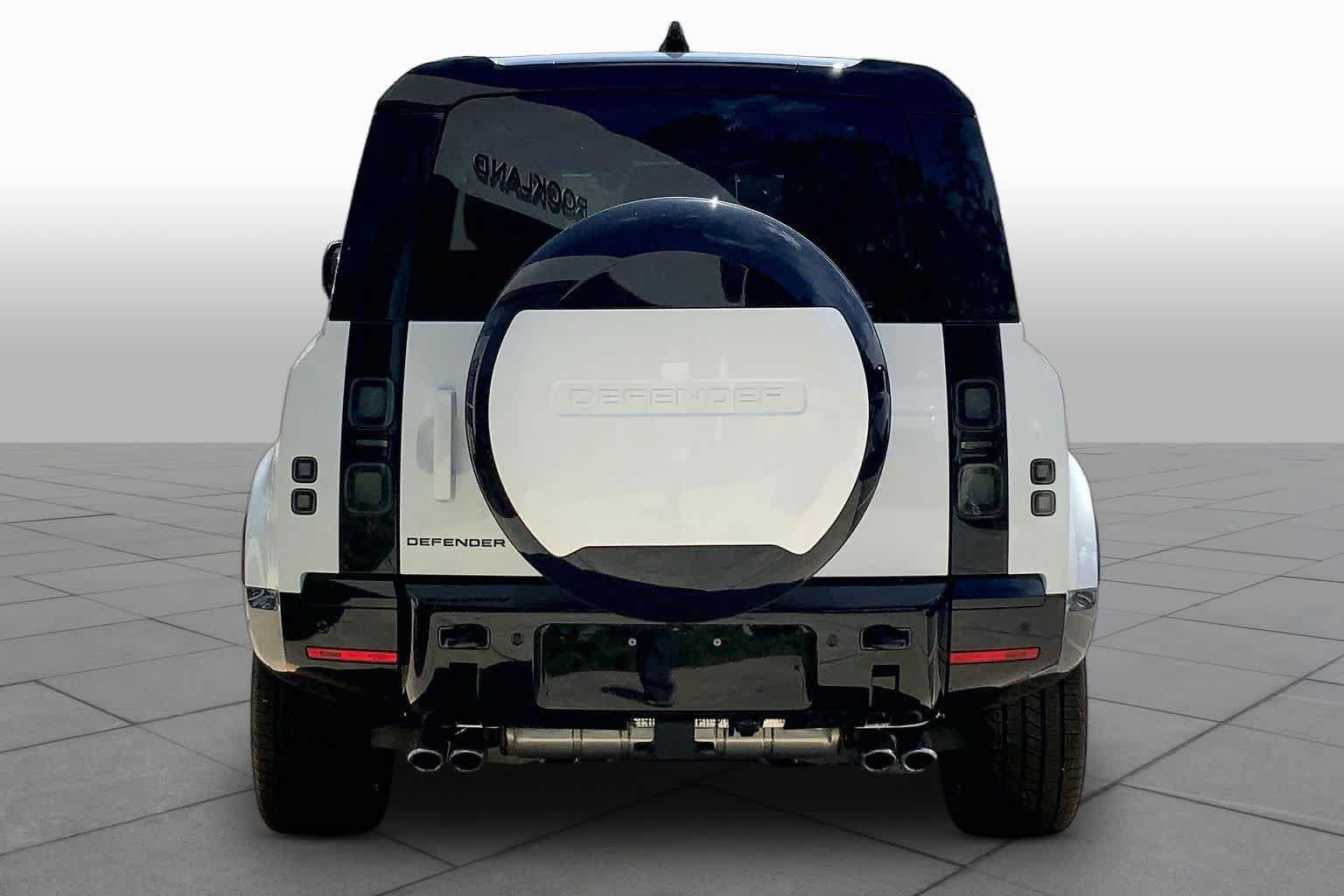 New 2026 Land Rover Defender 90 V8 AWD/4WD image 4
