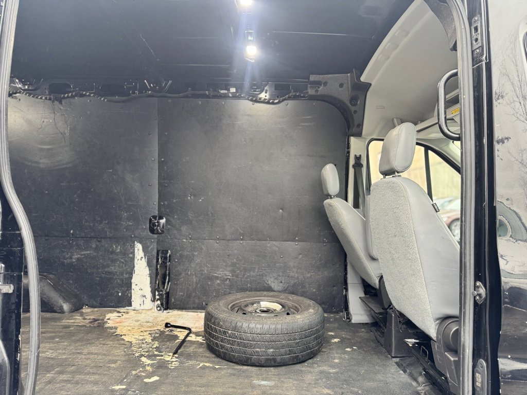 Used 2018 Ford Transit 250 148 Medium Roof image 13