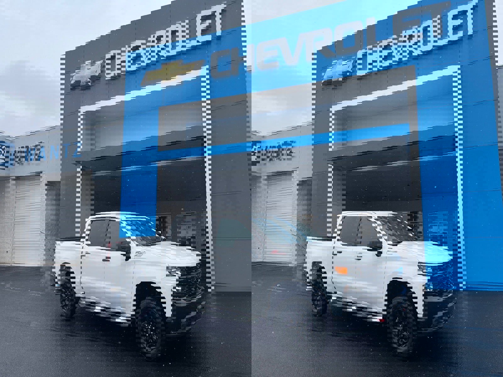 Used 2019 Chevrolet Silverado 1500 Custom Trail Boss w/ Custom Convenience Package image 1