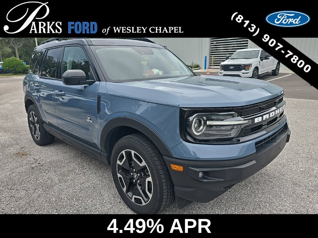 Used 2024 Ford Bronco Sport Outer Banks w/ Tech Package AWD/4WD image 3