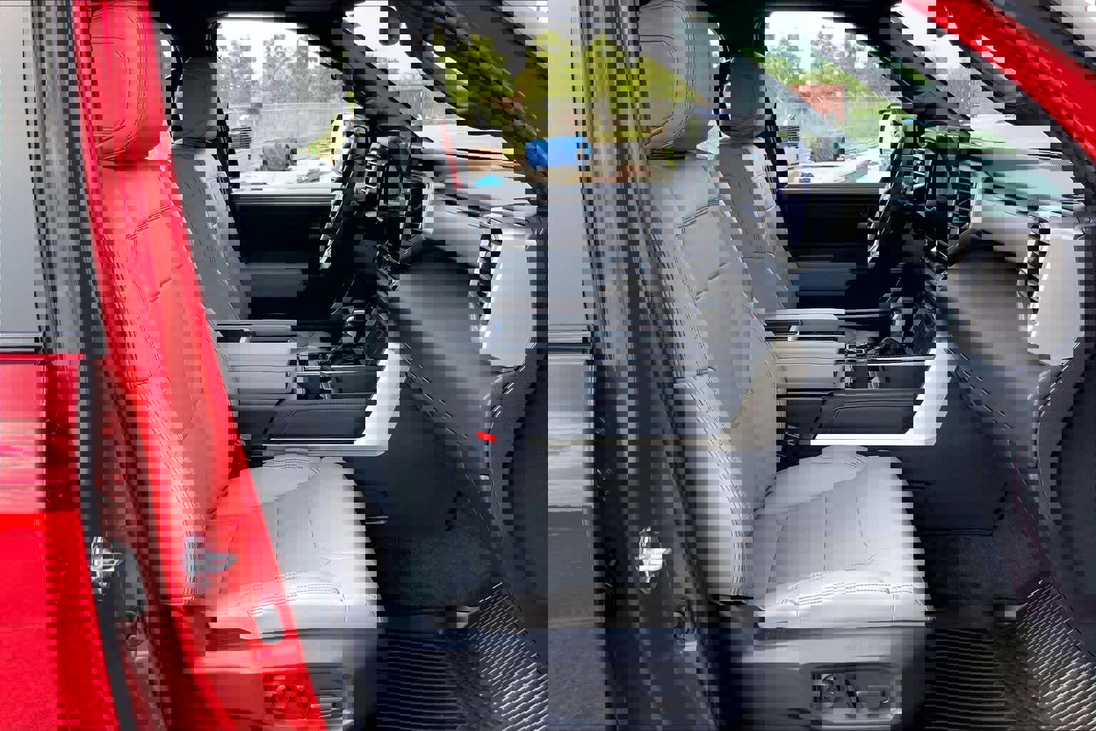 Used 2026 Toyota Tundra Limited image 9