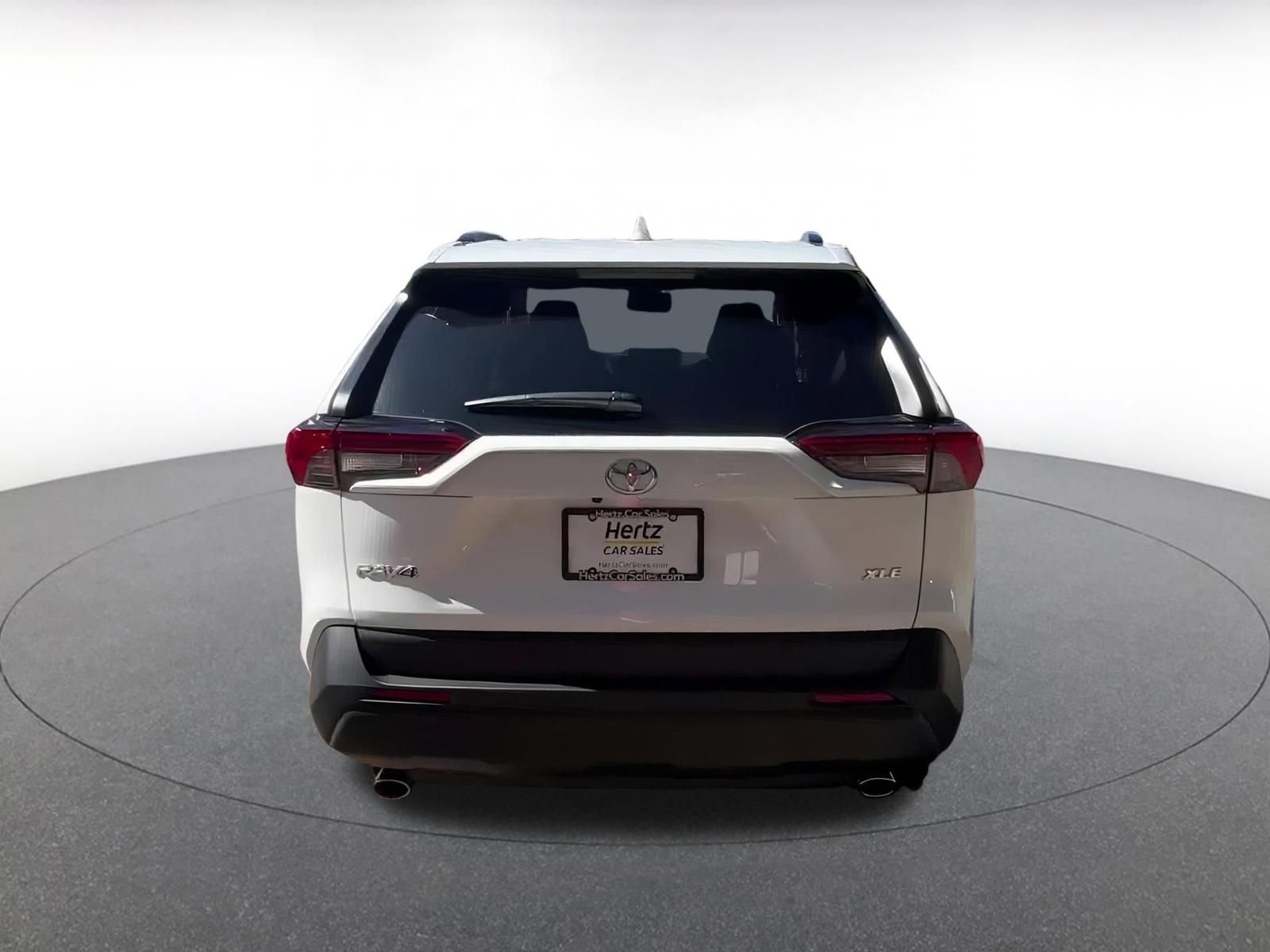 Used 2025 Toyota RAV4 XLE image 12