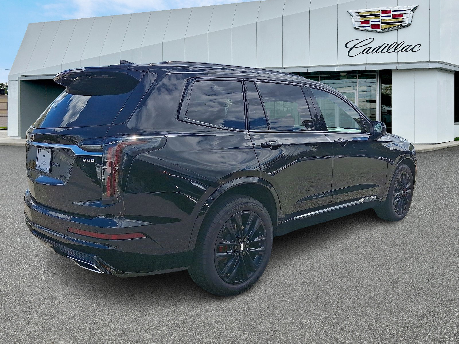 Certified 2024 Cadillac XT6 Sport w/ Technology Package image 5