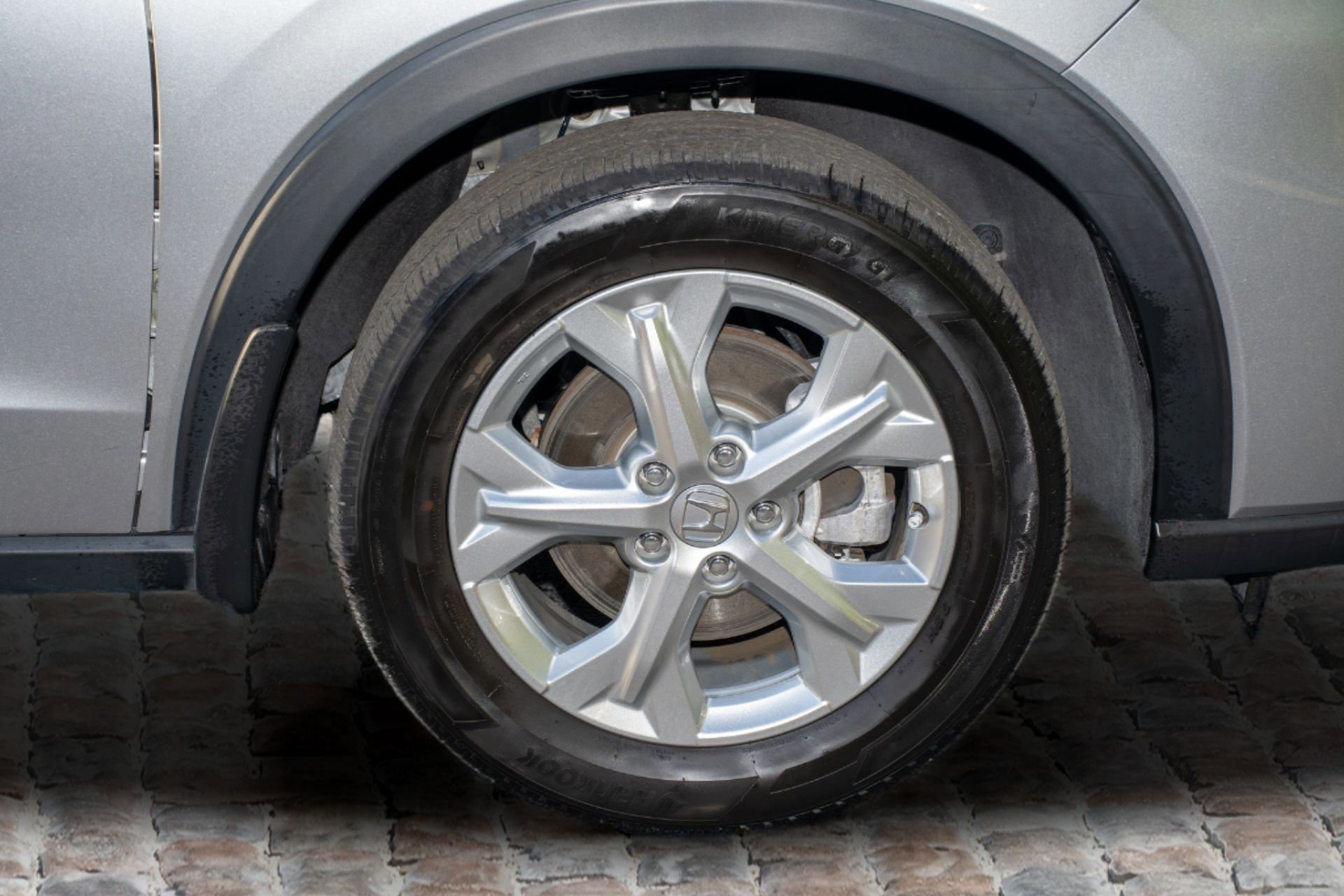 Certified 2023 Honda HR-V LX image 41