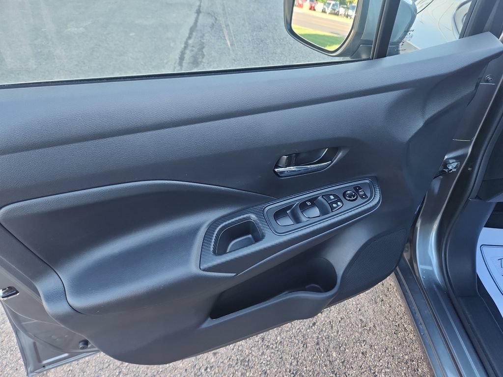 Used 2025 Nissan Versa SV w/ Trunk Package FWD image 11