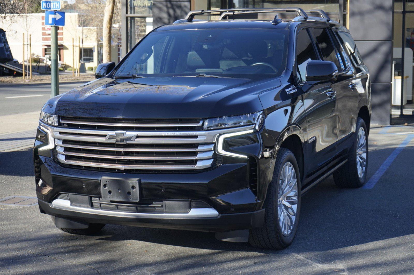 Used 2023 Chevrolet Tahoe High Country image 4