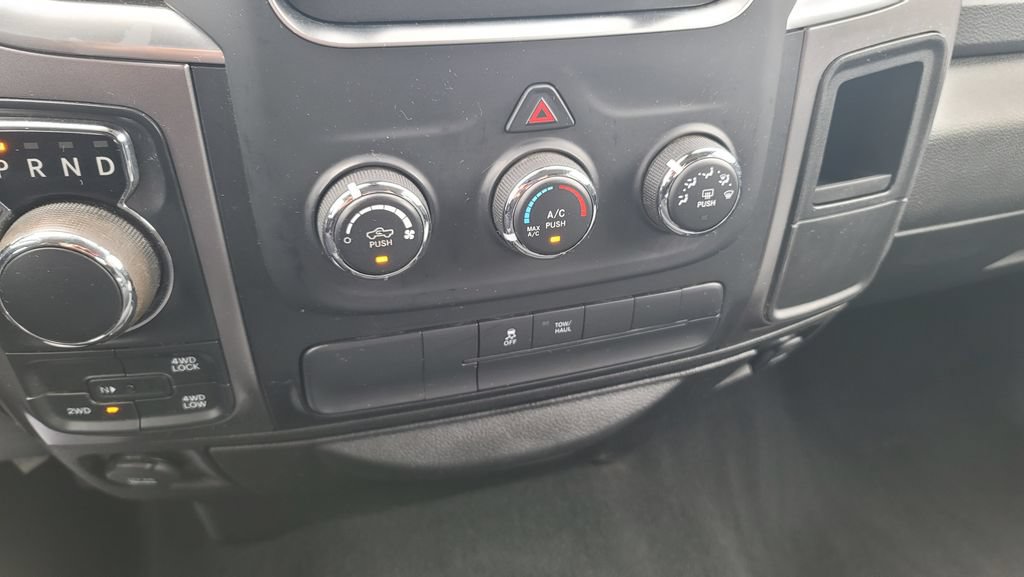 Used 2021 RAM 1500 Classic SLT AWD/4WD image 22