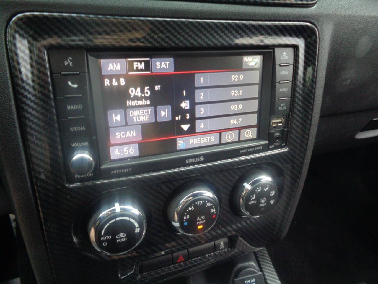 Used 2014 Dodge Challenger R/T RWD image 27