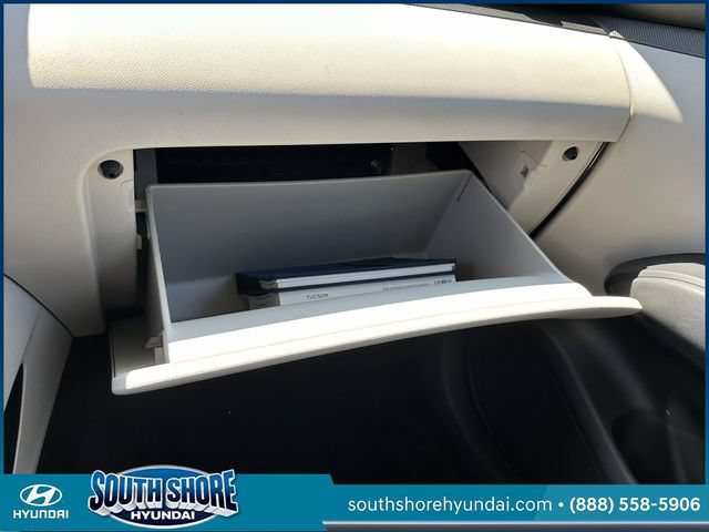 Certified 2024 Hyundai Tucson SE AWD/4WD image 36