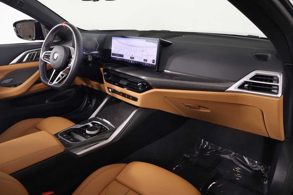 Used 2025 BMW M440i Convertible w/ Premium Package image 10