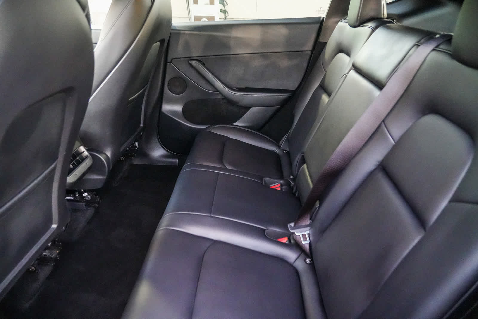 Used 2023 Tesla Model Y 2WD image 18