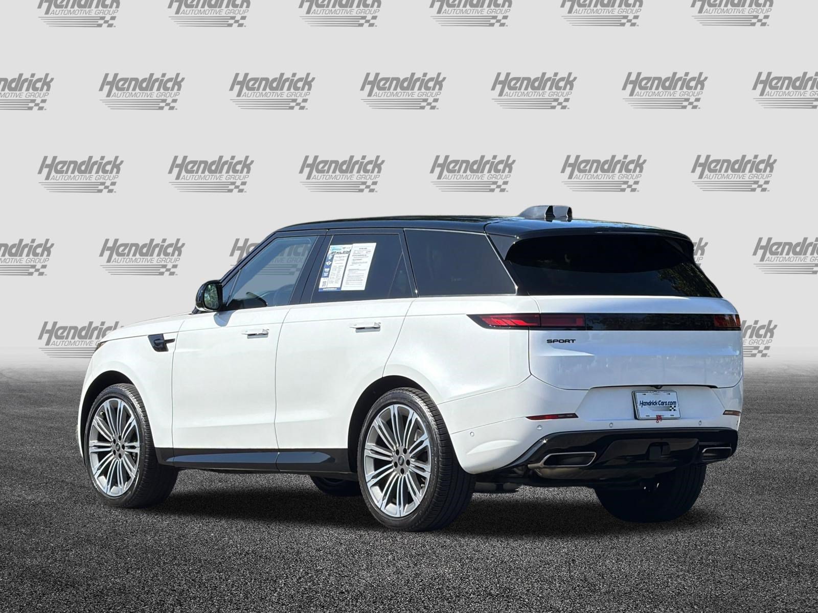 Used 2024 Land Rover Range Rover Sport Dynamic SE AWD/4WD image 7