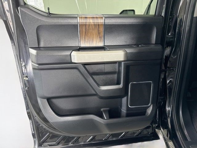 Used 2019 Ford F150 Lariat w/ Equipment Group 502A Luxury AWD/4WD image 26