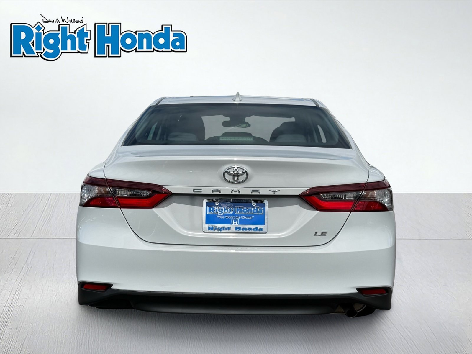 Used 2024 Toyota Camry LE FWD image 7