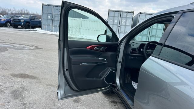 New 2026 Chevrolet Traverse RS image 12