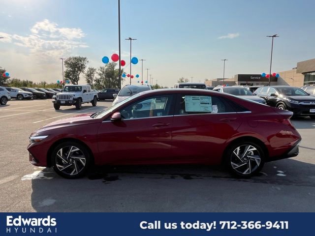 New 2025 Hyundai Elantra SEL image 8