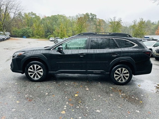 Used 2025 Subaru Outback Premium image 9