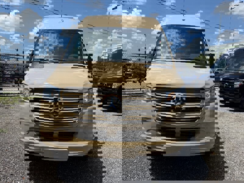 Used 2019 Mercedes-Benz Sprinter 170 image 2