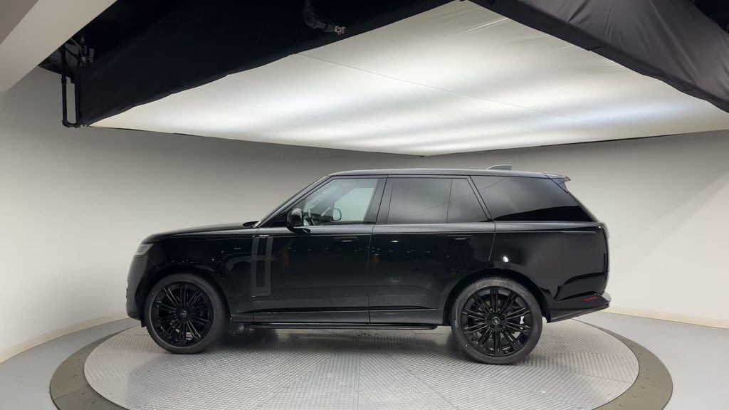 Certified 2024 Land Rover Range Rover Autobiography AWD/4WD image 5