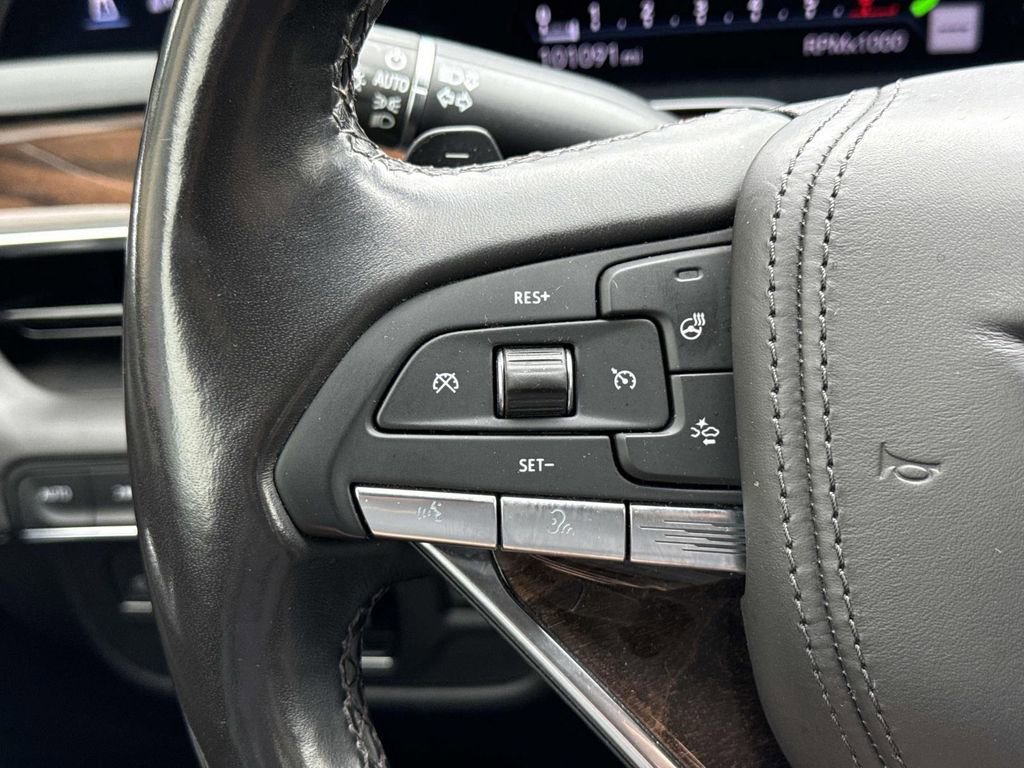 Used 2023 Cadillac Escalade ESV Sport Platinum w/ LPO, ONYX Package AWD/4WD image 38