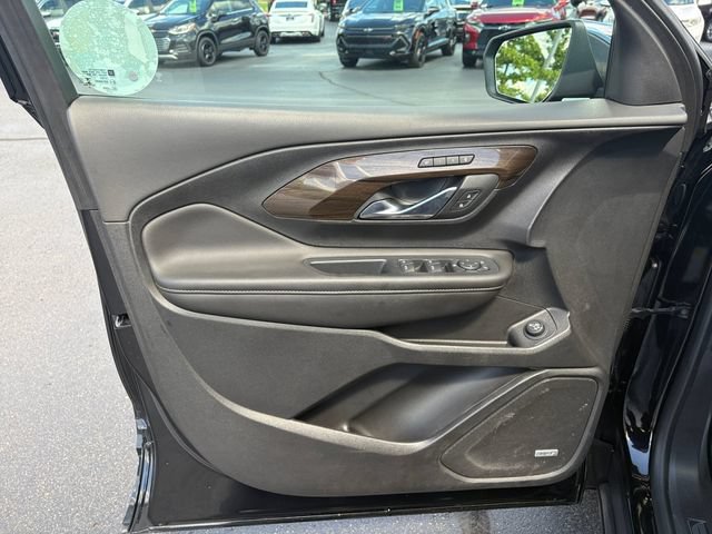 Used 2020 GMC Terrain Denali w/ Denali Premium Package AWD/4WD image 18