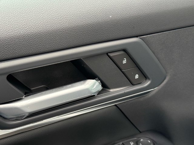 New 2027 GMC Terrain Elevation w/ Elevation Premium Package FWD image 17