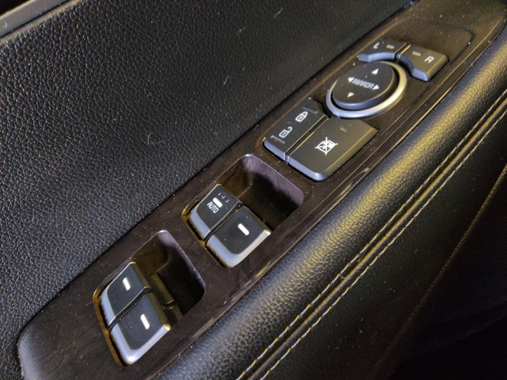 Used 2018 Kia Sorento LX image 27