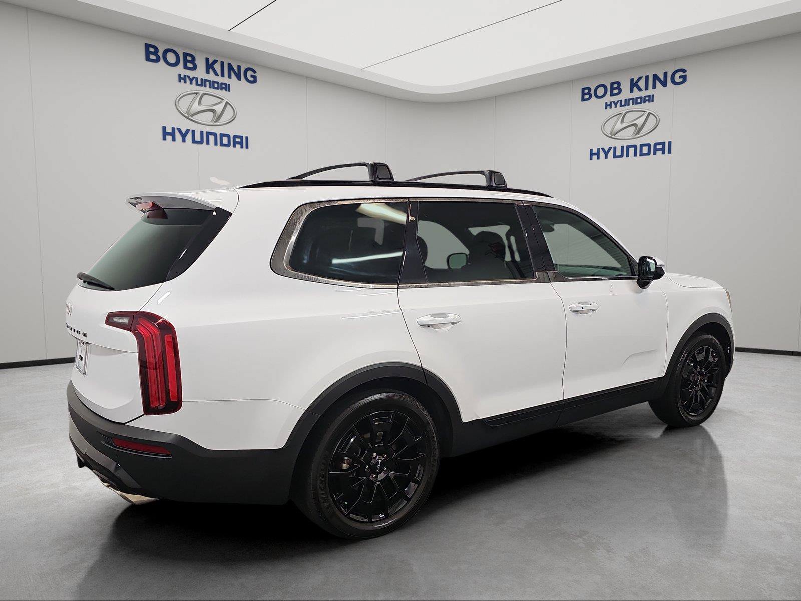 Used 2022 Kia Telluride SX w/ SX Prestige Package AWD/4WD image 5