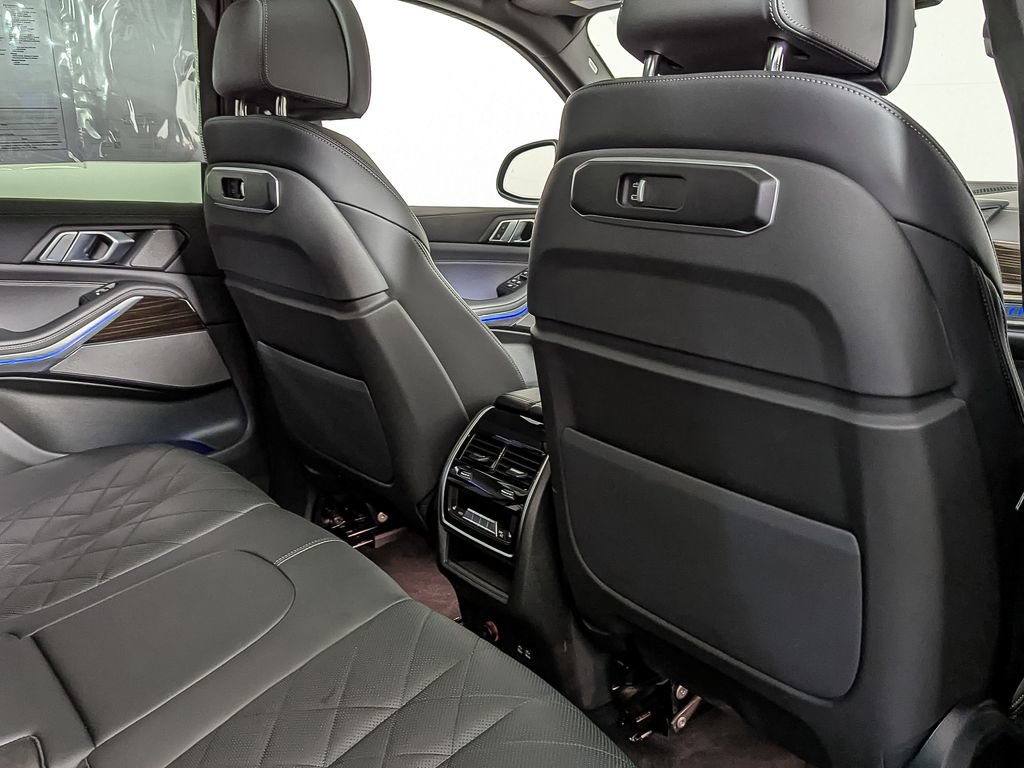 Used 2025 BMW X5 xDrive50e w/ Climate Comfort Package image 43