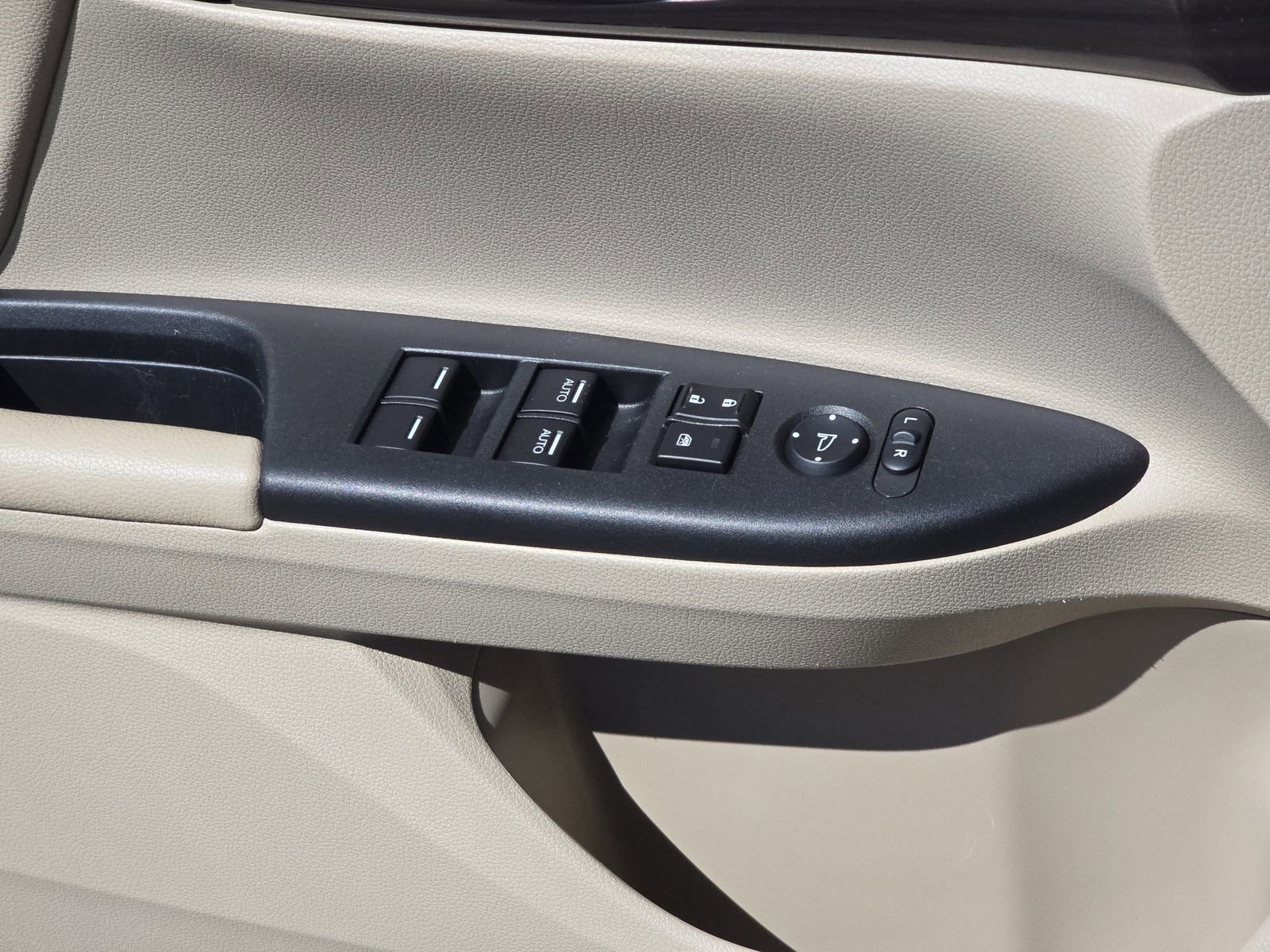 Used 2016 Honda Accord EX image 30