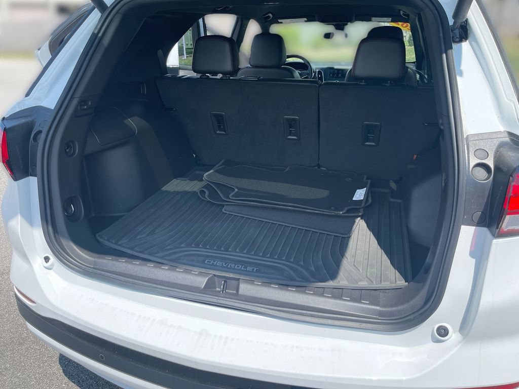 Used 2024 Chevrolet Equinox RS FWD image 6