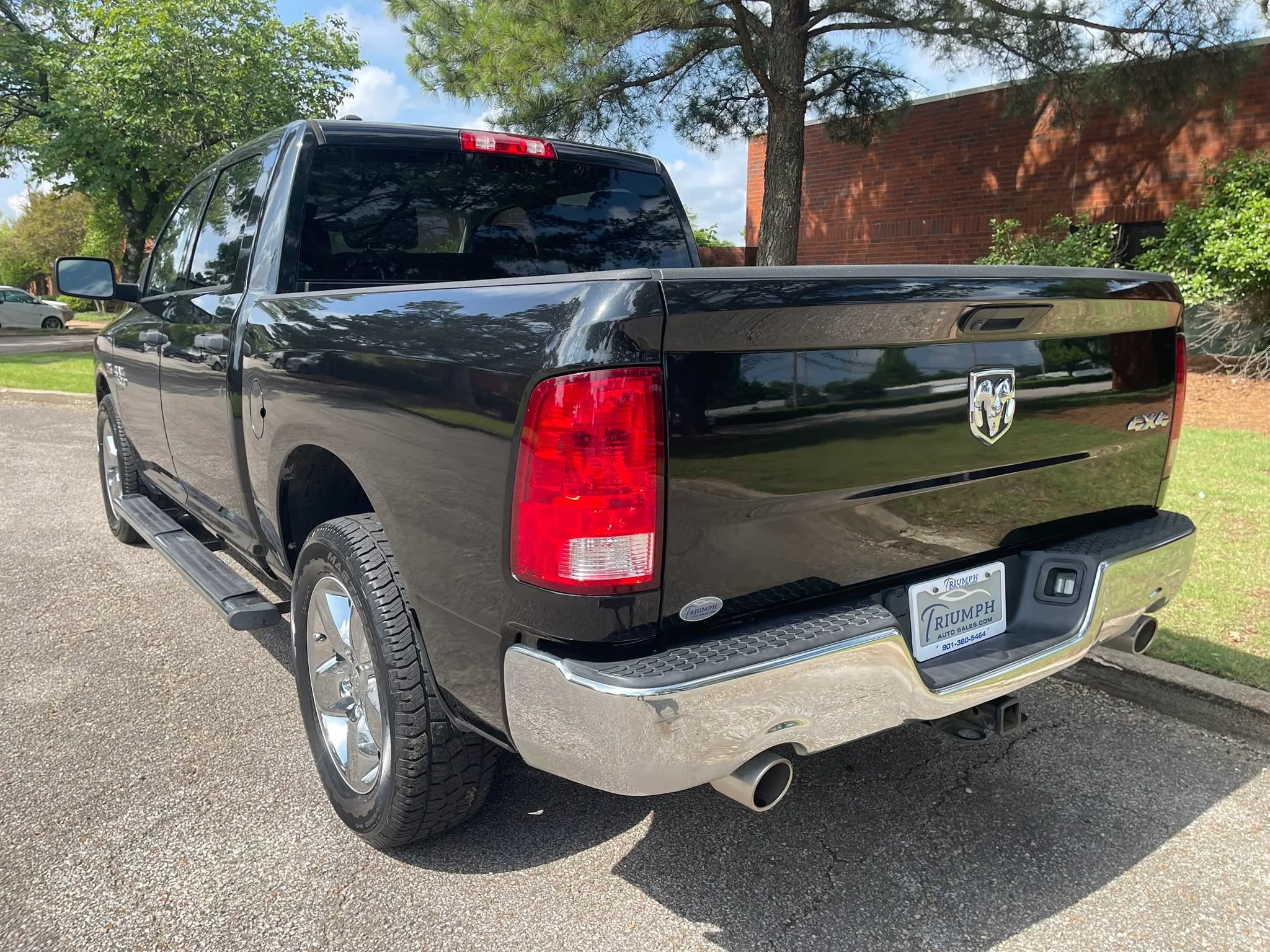 Used 2019 RAM 1500 Tradesman w/ Tradesman SXT Package AWD/4WD image 3